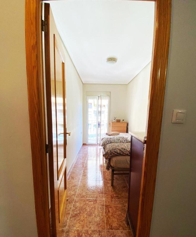 Rooms In Valencia Great Location In Shared Apartment Dış mekan fotoğraf